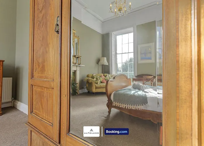 The Ritz 2 Bedroom Serviced By Altoluxoexperience Short Lets & Serviced With Free Wifi Διαμέρισμα *