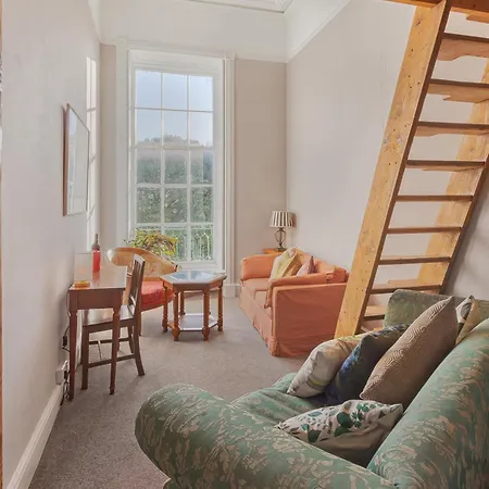 The Ritz 2 Bedroom Serviced By Altoluxoexperience Short Lets & Serviced With Free Wifi Apartment