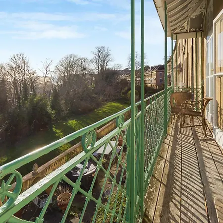 The Ritz 2 Bedroom Serviced By Altoluxoexperience Short Lets & Serviced With Free Wifi *