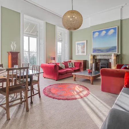 The Ritz 2 Bedroom Serviced By Altoluxoexperience Short Lets & Serviced With Free Wifi Apartment Bristol