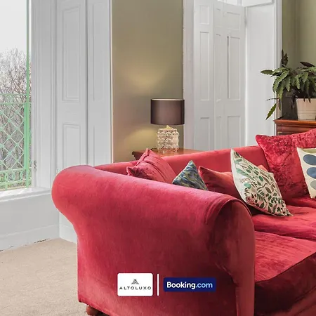 Apartment The Ritz 2 Bedroom Serviced By Altoluxoexperience Short Lets & Serviced With Free Wifi *