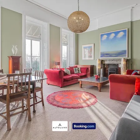 Apartment The Ritz 2 Bedroom Serviced By Altoluxoexperience Short Lets & Serviced With Free Wifi *