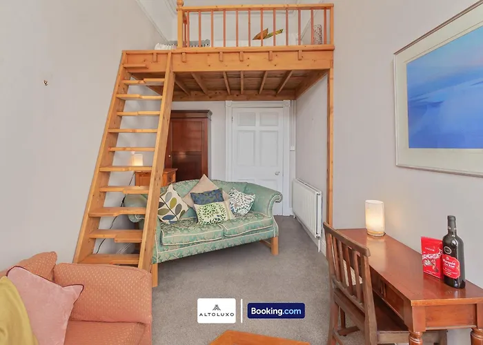 The Ritz 2 Bedroom Serviced By Altoluxoexperience Short Lets & Serviced With Free Wifi Apartment