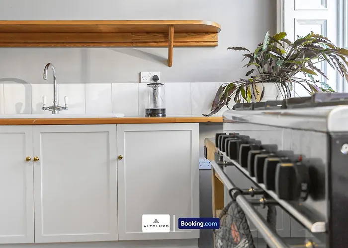 The Ritz 2 Bedroom Serviced By Altoluxoexperience Short Lets & Serviced With Free Wifi Apartamento