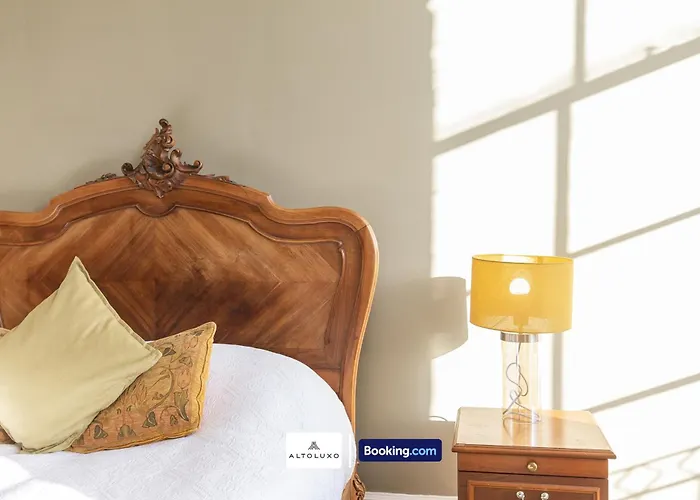 The Ritz 2 Bedroom Serviced By Altoluxoexperience Short Lets & Serviced With Free Wifi *