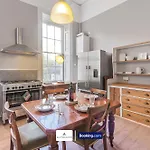 Apartment The Ritz 2 Bedroom Serviced By Altoluxoexperience Short Lets & Serviced With Free Wifi *