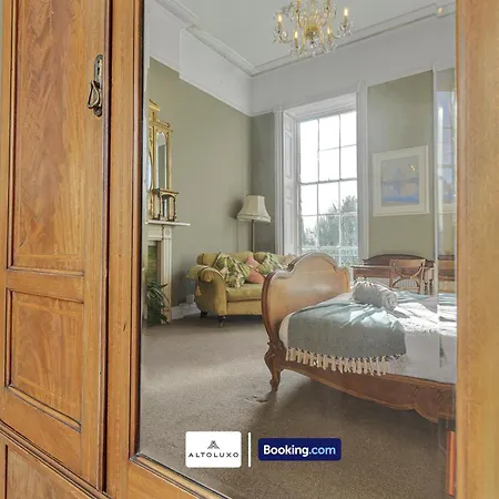 The Ritz 2 Bedroom Serviced By Altoluxoexperience Short Lets & Serviced With Free Wifi Apartman *