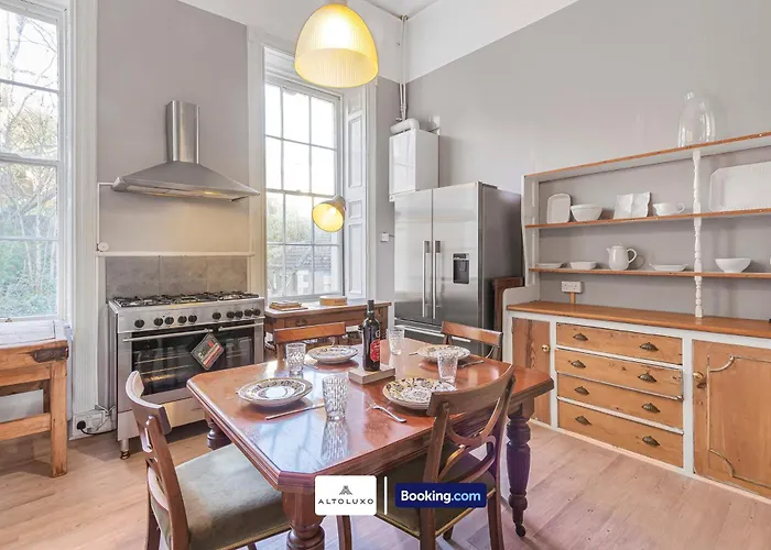 Apartman The Ritz 2 Bedroom Serviced By Altoluxoexperience Short Lets & Serviced With Free Wifi *